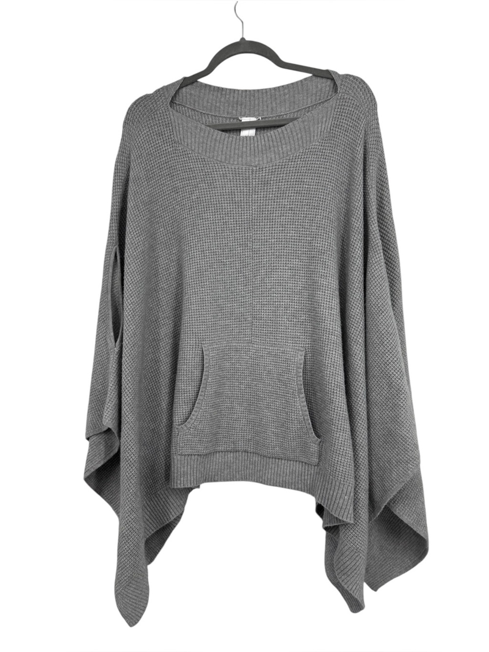 Women’s Wynne Layers Size XL Gray Textured Oversized Poncho Sweater w Arm Holes